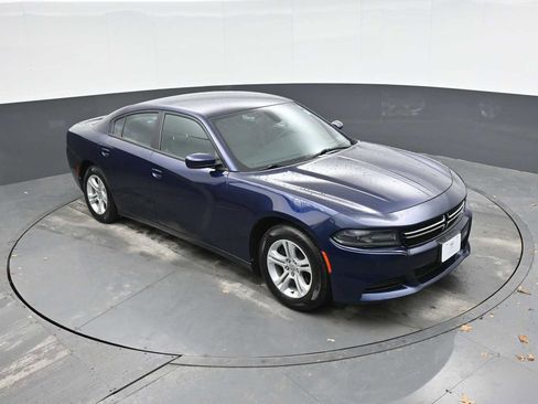 Used 2016 Dodge Charger SE image 19
