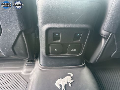 Used 2023 Ford Bronco Badlands image 3