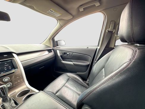 Used 2011 Ford Edge SEL w/ 202A Rapid Spec Order Code image 24