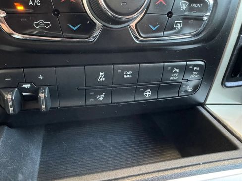 Used 2016 RAM 1500 Big Horn AWD/4WD image 12