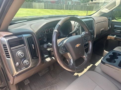 Used 2018 Chevrolet Silverado 1500 LT w/ Texas Edition AWD/4WD image 10