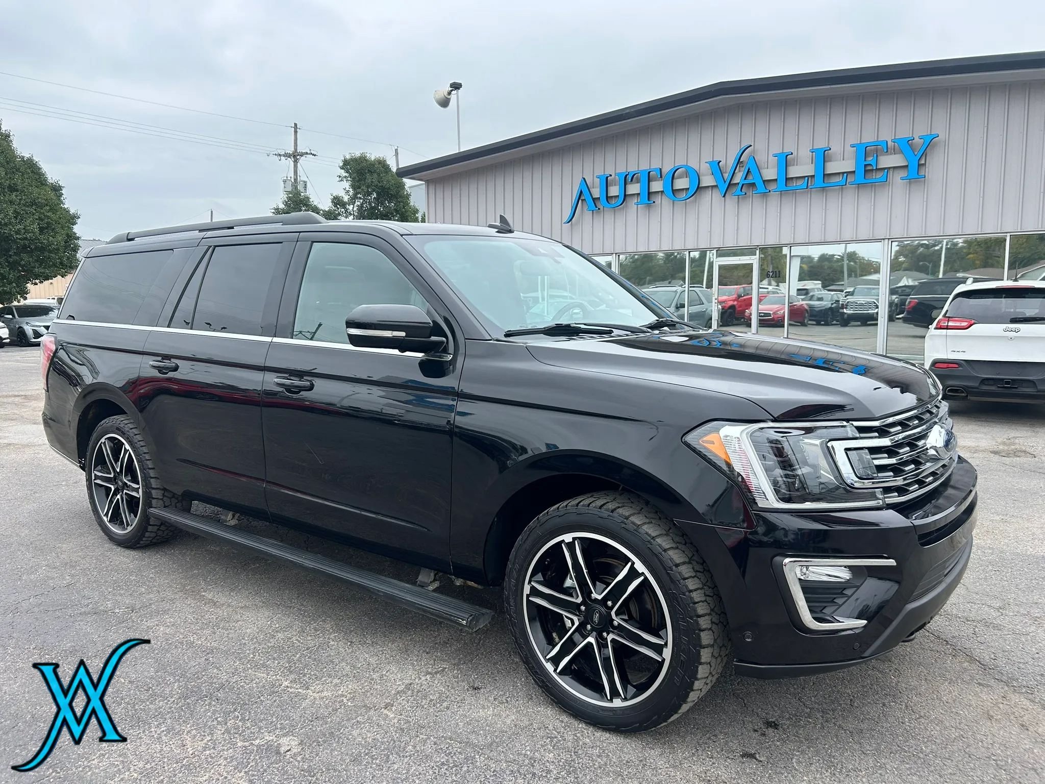 Used 2020 Ford Expedition Max Limited w/ Equipment Group 303A AWD/4WD image 1