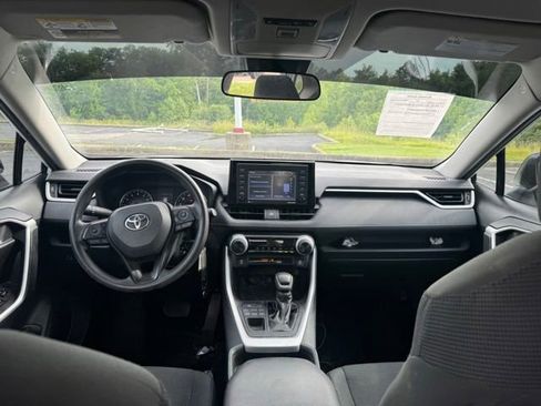Used 2020 Toyota RAV4 LE w/ All Weather Liner Package AWD/4WD image 11