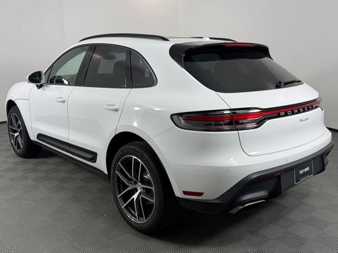 Certified 2026 Porsche Macan AWD/4WD image 3