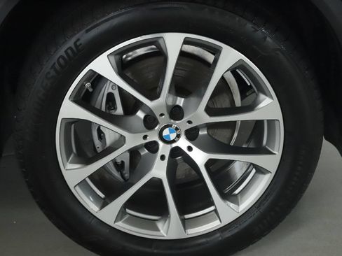 Used 2025 BMW X5 xDrive40i w/ Climate Comfort Package AWD/4WD image 40
