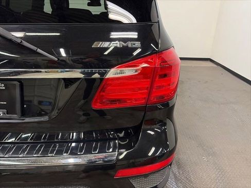 Used 2015 Mercedes-Benz GL 63 AMG 4MATIC image 10