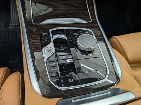New 2026 BMW X5 xDrive40i w/ Premium Package AWD/4WD image 19