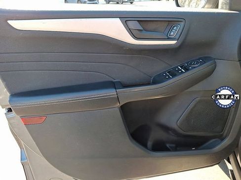 Used 2022 Ford Escape SE w/ SE Sport Appearance Package AWD/4WD image 12