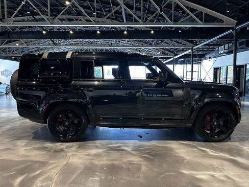 Used 2024 Land Rover Defender 130 X AWD/4WD image 6