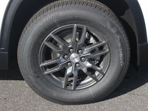 New 2026 GMC Acadia Elevation image 9