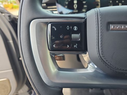 Certified 2024 Land Rover Range Rover SV AWD/4WD image 17