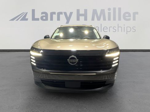 New 2026 Nissan Kicks SR image 8