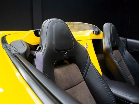 Used 2015 Chevrolet Corvette Stingray Convertible w/ 3LT Preferred Equipment Group RWD image 46
