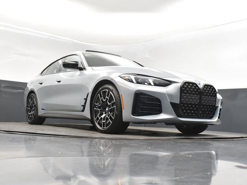 New 2026 BMW 430i w/ M Sport Package image 44