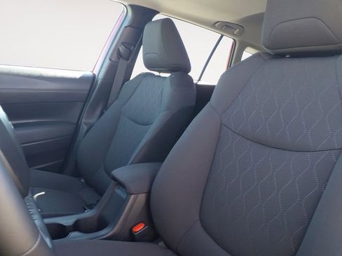 Used 2026 Toyota Corolla Cross LE w/ Moonroof Package AWD/4WD image 9