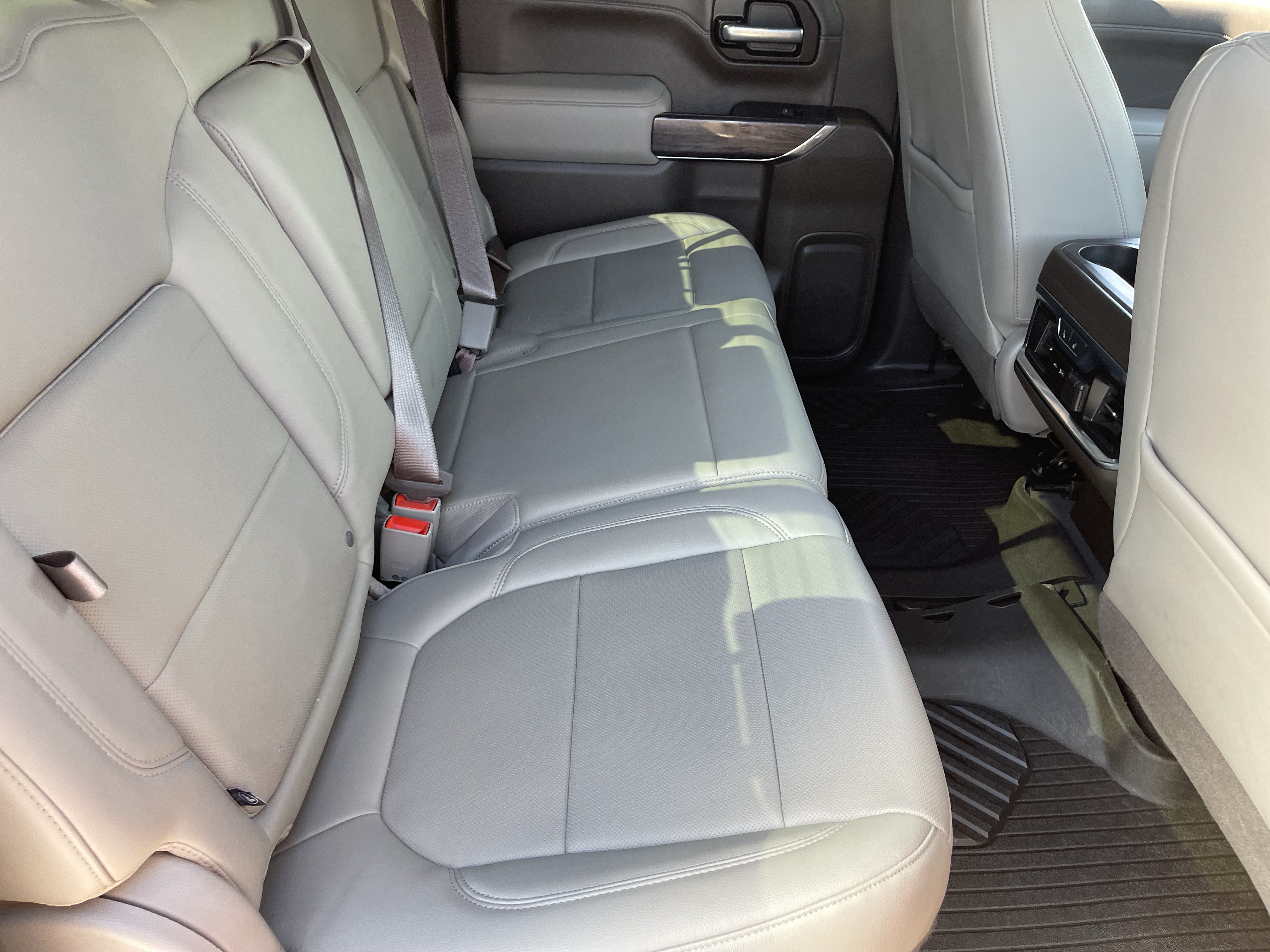 Used 2020 Chevrolet Silverado 1500 LTZ AWD/4WD image 12