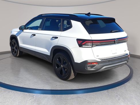 New 2026 Volkswagen Taos SE AWD/4WD image 7