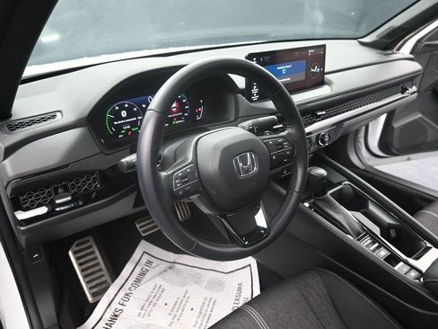 Used 2023 Honda Accord Sport image 14