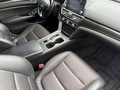 Used 2021 Honda Accord Sport image 12