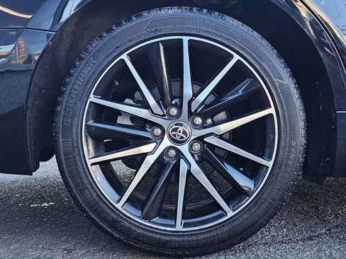 Used 2021 Toyota Camry SE image 6