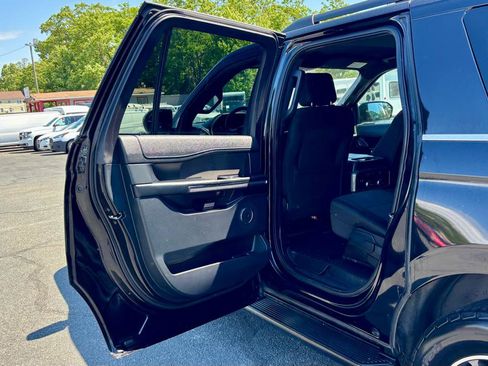 Used 2019 Ford Expedition Max XLT AWD/4WD image 17