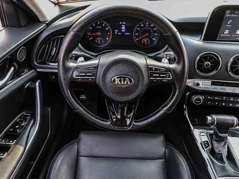 Used 2019 Kia Stinger AWD/4WD image 17