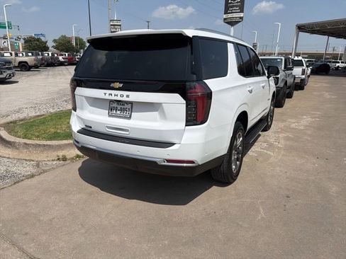 Used 2026 Chevrolet Tahoe LS RWD image 4