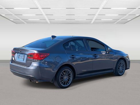 Used 2017 Subaru Impreza 2.0i Premium image 5
