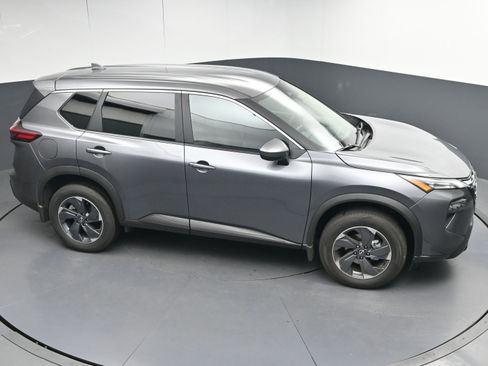 Used 2026 Nissan Rogue SV image 33