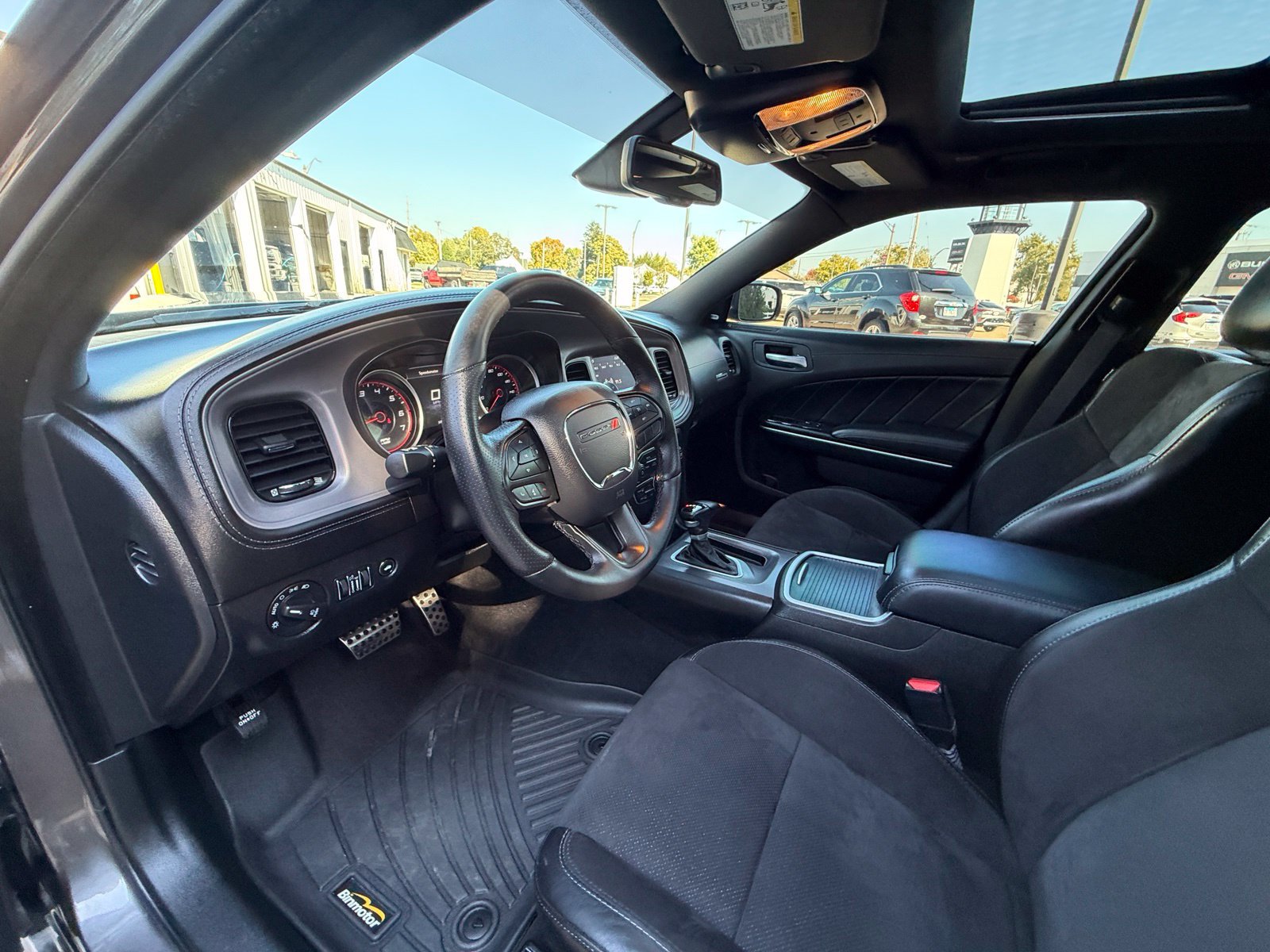 Used 2023 Dodge Charger R/T w/ Plus Group RWD image 10