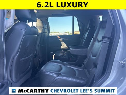 Used 2019 Cadillac Escalade Luxury image 31