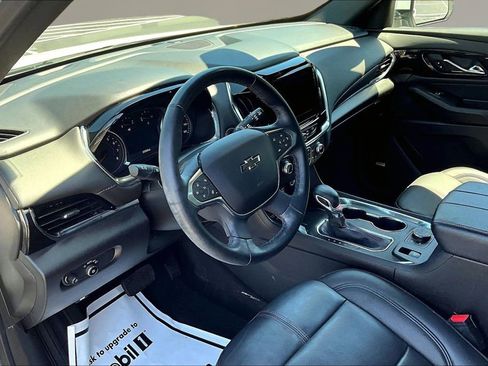 Used 2023 Chevrolet Traverse RS AWD/4WD image 14
