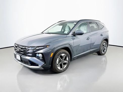 Used 2025 Hyundai Tucson SEL image 2