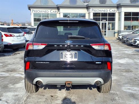 Used 2020 Ford Escape Titanium image 24