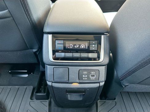 Used 2024 Subaru Ascent Onyx Edition w/ Popular Package Onyx AWD/4WD image 21