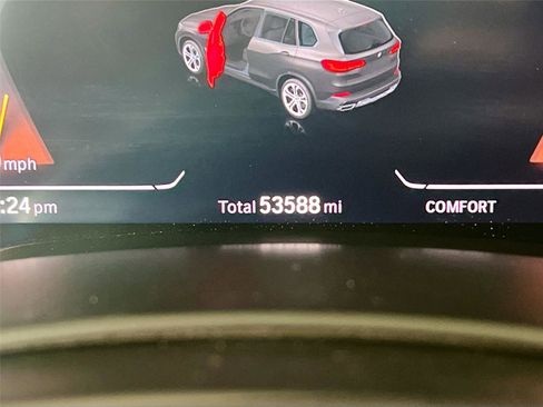 Used 2021 BMW X5 xDrive40i w/ Premium Package 3 AWD/4WD image 12