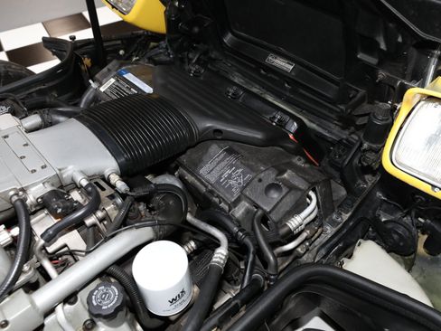 Used 1990 Chevrolet Corvette ZR-1 RWD image 72