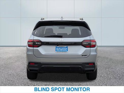 New 2026 Honda Pilot Sport image 8