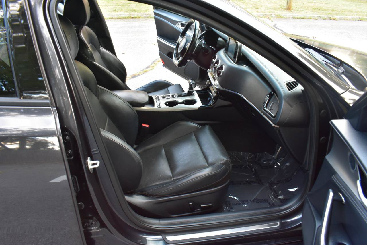 Used 2019 Kia Stinger GT RWD image 17