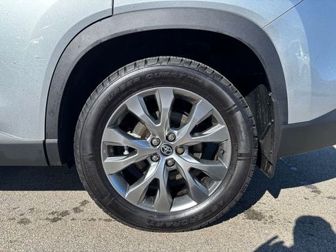 Used 2024 Toyota Grand Highlander Limited image 30