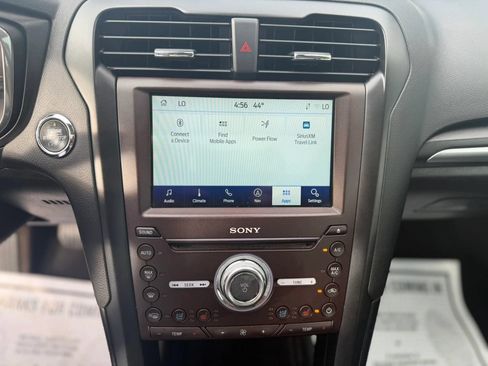 Used 2020 Ford Fusion Titanium FWD image 22