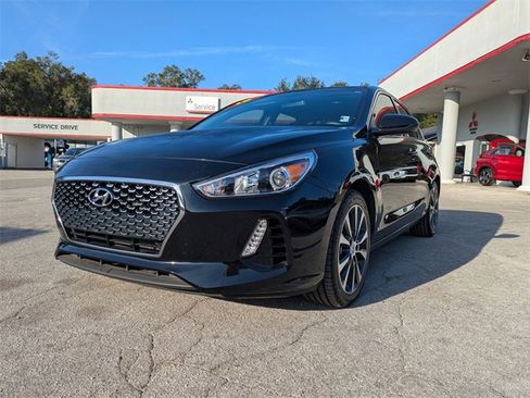 Used 2018 Hyundai Elantra GT image 8