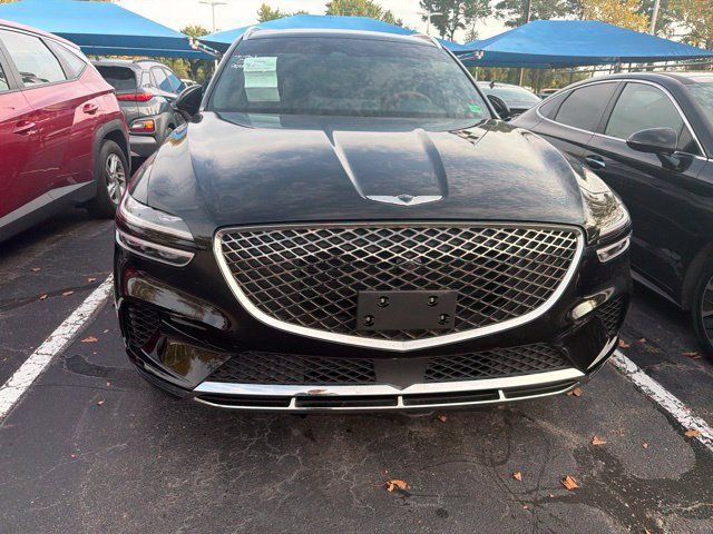 Used 2025 Genesis GV70 2.5T w/ Advanced Package AWD/4WD image 3