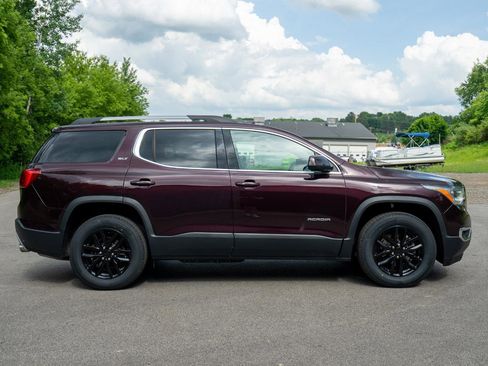 Used 2018 GMC Acadia SLT AWD/4WD image 2