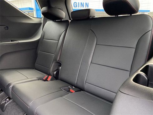 New 2026 Chevrolet Traverse RS w/ LPO, Floor Liner Package image 29