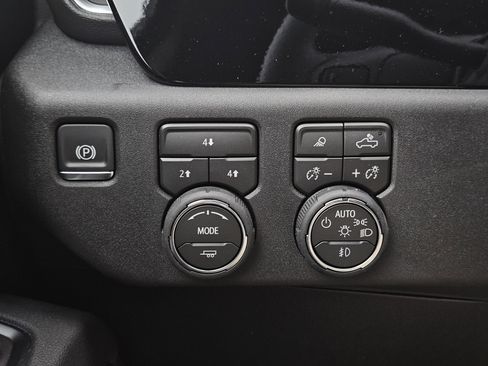 New 2026 Chevrolet Silverado 3500 LT w/ Safety Package image 21