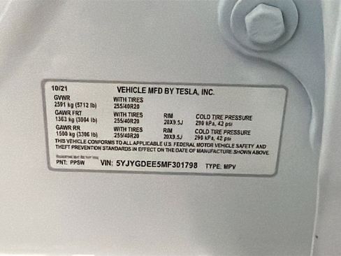 Used 2021 Tesla Model Y Long Range AWD/4WD image 12
