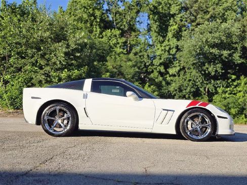 Used 2011 Chevrolet Corvette Grand Sport w/ Preferred Equipment Group RWD image 11