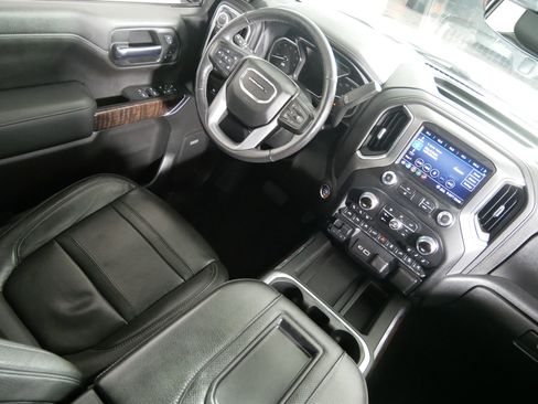 Used 2020 GMC Sierra 1500 Denali w/ Denali Ultimate Package AWD/4WD image 9