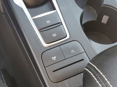 Used 2025 Ford Escape Active image 23